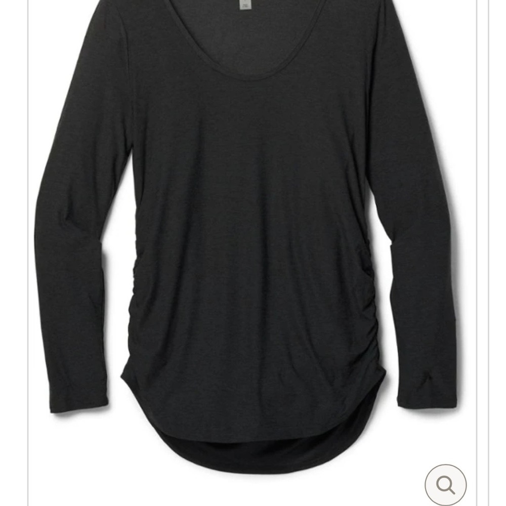 Beyond Yoga Scooped Long Sleeve Pullover Tee
